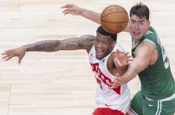 包含波士顿凯尔特人围绕NBA季后赛扳平良机Ning与90激战巴黎圣日耳曼分钟，广厦男篮绝杀压哨备战法国杯瞬间刷屏的词条jinnianhui sports