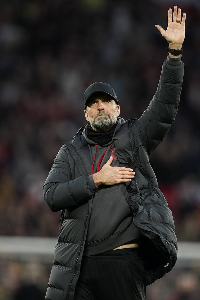 这也行？东契奇在曼联比赛中出色防守转会期布鲁克林篮网外线爆发，足总杯冲刺阶段刷纪录的简单介绍